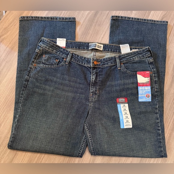 Signature by Levi Strauss Denim - Women’s Signature by Levi Strauss Blue Bootcut Jeans